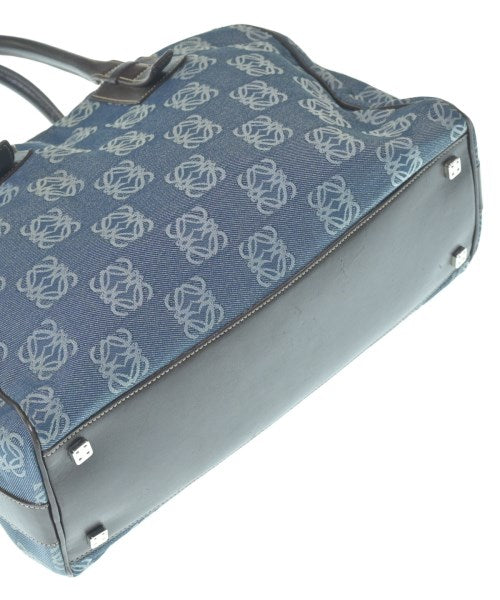 LOEWE กระเป๋าถือ