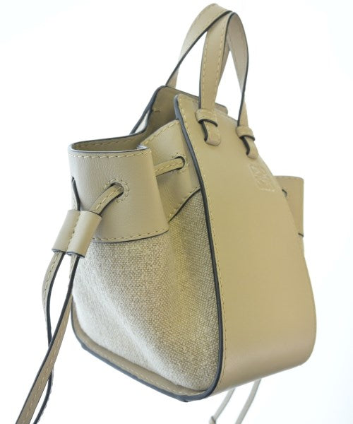 LOEWE กระเป๋าถือ