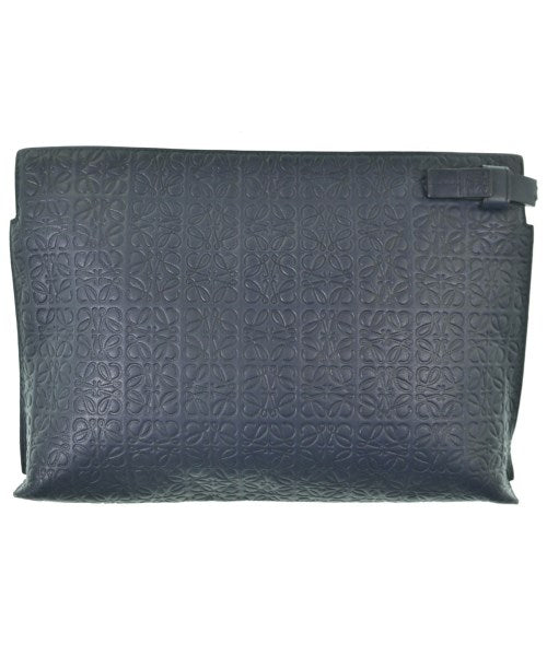 LOEWE คลัตช์