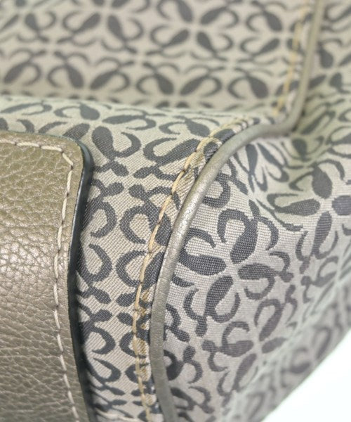 LOEWE กระเป๋าถือขนาดใหญ่