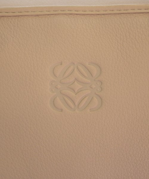 LOEWE กระเป๋าถือ
