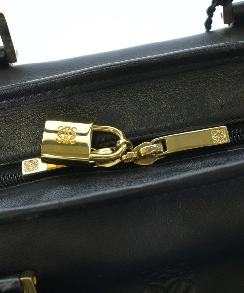 LOEWE กระเป๋าถือ