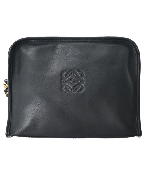 LOEWE คลัตช์