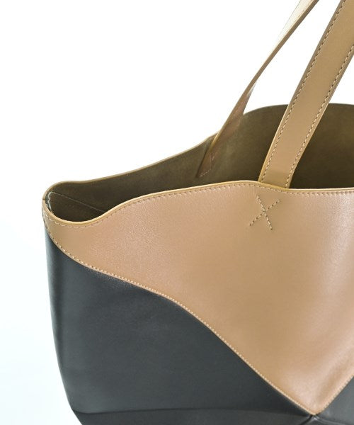 LOEWE กระเป๋าถือขนาดใหญ่