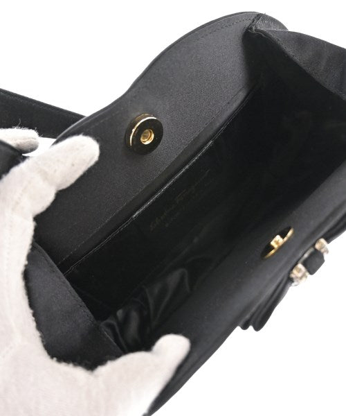 Salvatore Ferragamo คลัตช์