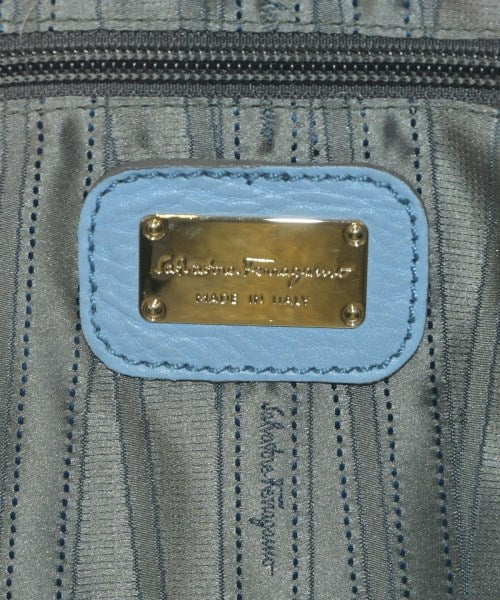 Salvatore Ferragamo กระเป๋าถือขนาดใหญ่