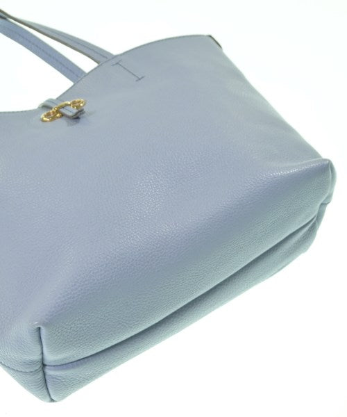 Salvatore Ferragamo กระเป๋าถือขนาดใหญ่