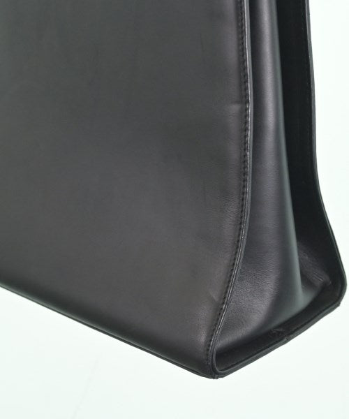 Salvatore Ferragamo กระเป๋าสะพาย