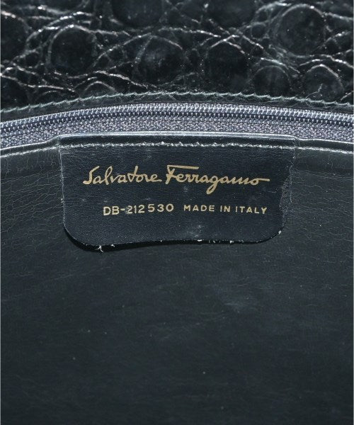 Salvatore Ferragamo กระเป๋าถือขนาดใหญ่