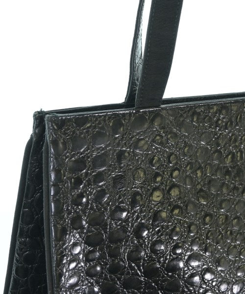 Salvatore Ferragamo กระเป๋าถือขนาดใหญ่