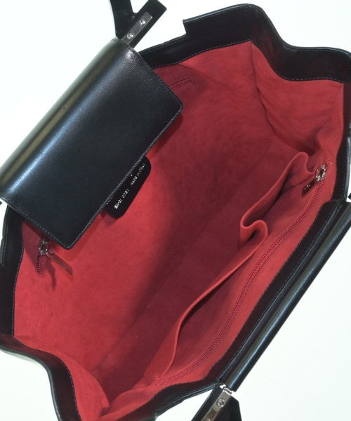 Salvatore Ferragamo กระเป๋าถือขนาดใหญ่