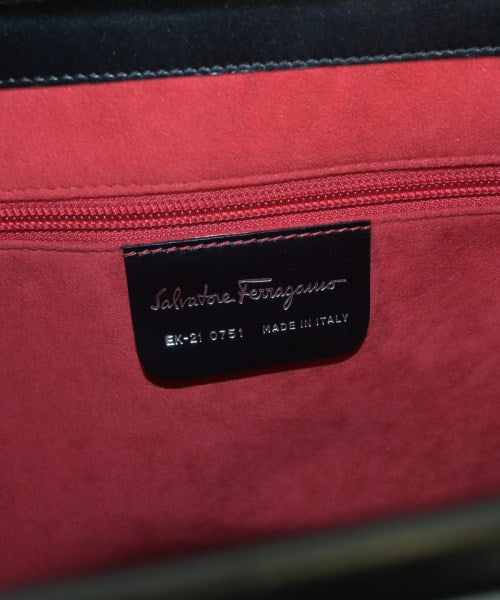 Salvatore Ferragamo กระเป๋าถือขนาดใหญ่