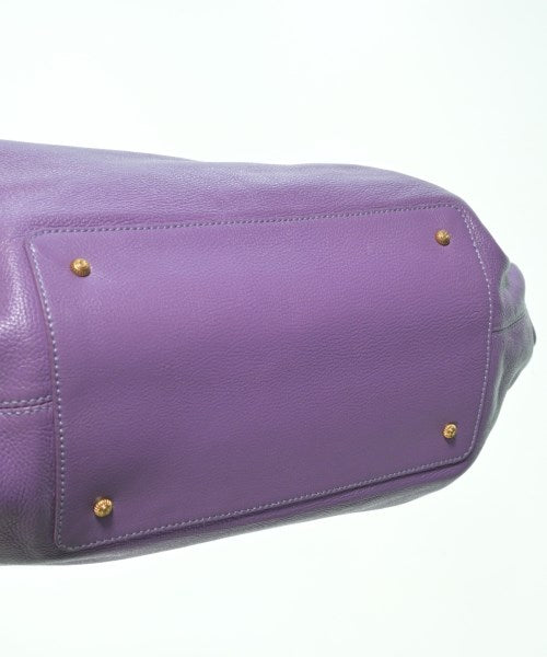 Salvatore Ferragamo กระเป๋าถือขนาดใหญ่