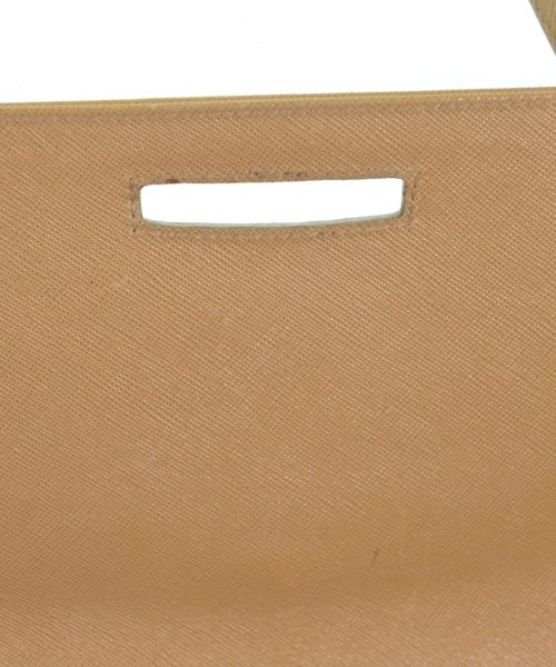 Salvatore Ferragamo กระเป๋าสะพาย