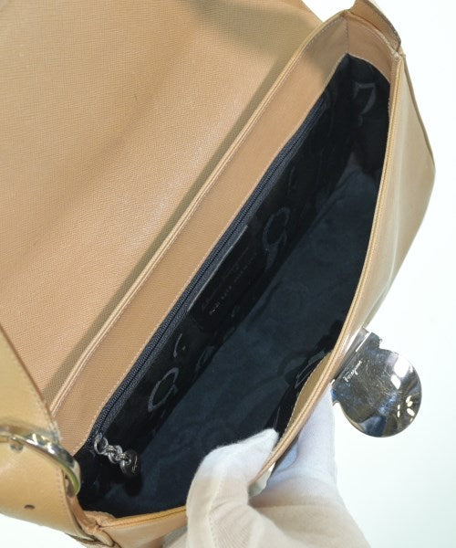 Salvatore Ferragamo กระเป๋าสะพาย