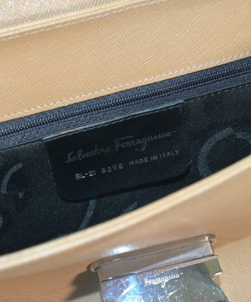 Salvatore Ferragamo กระเป๋าสะพาย