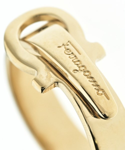 Salvatore Ferragamo อื่นๆ