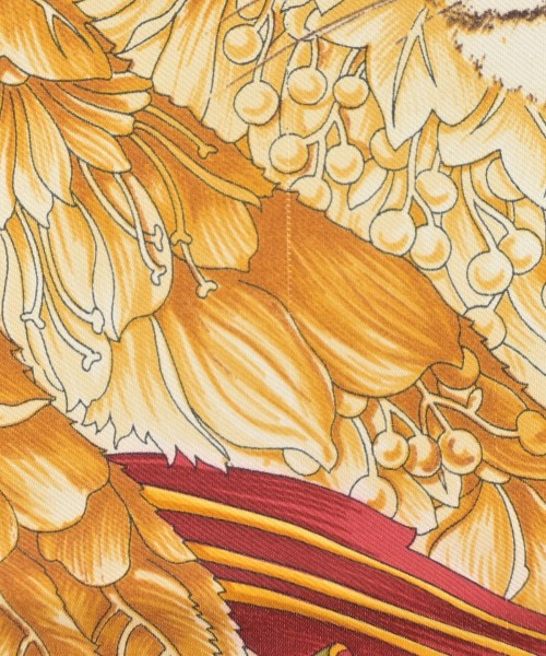 Salvatore Ferragamo ผ้าพันคอ