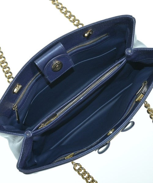 Salvatore Ferragamo กระเป๋าถือขนาดใหญ่