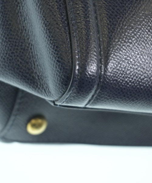 Salvatore Ferragamo กระเป๋าถือขนาดใหญ่