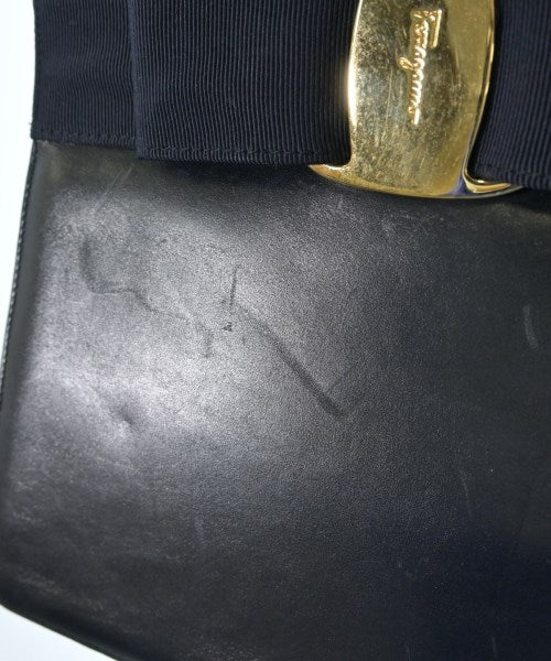 Salvatore Ferragamo กระเป๋าถือ