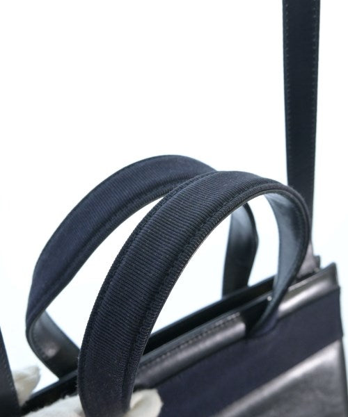 Salvatore Ferragamo กระเป๋าถือ