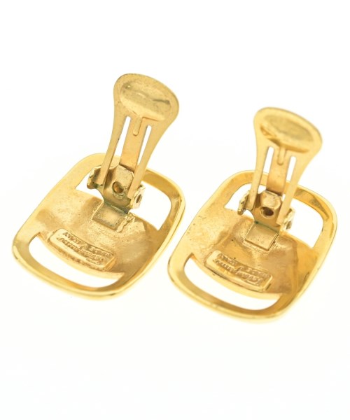 Salvatore Ferragamo ต่างหู