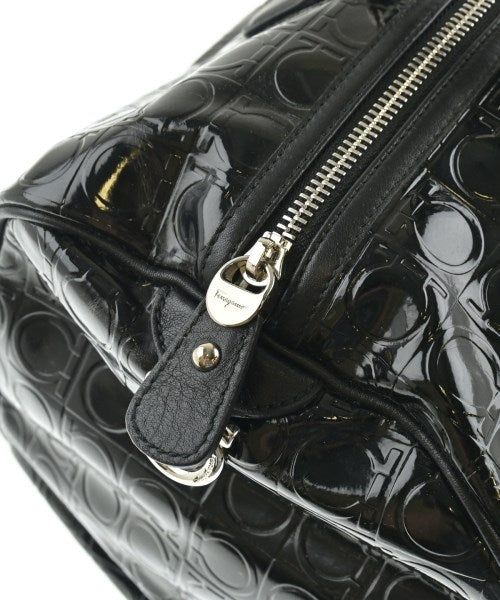 Salvatore Ferragamo กระเป๋าใส่อุปกรณ์ขนาดใหญ่