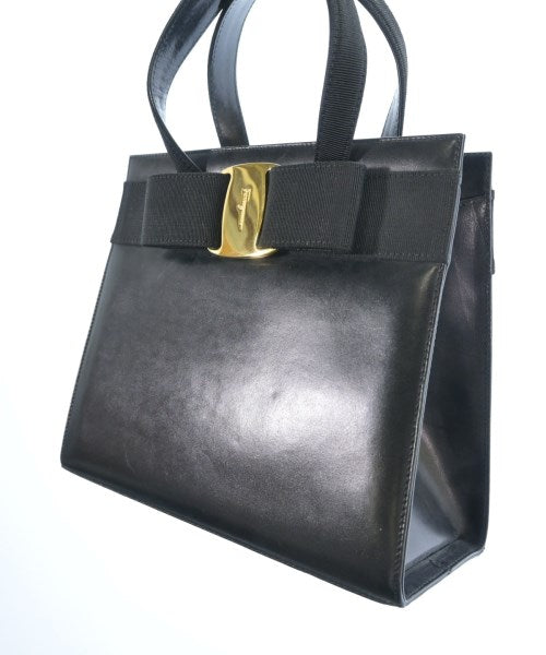 Salvatore Ferragamo กระเป๋าถือ