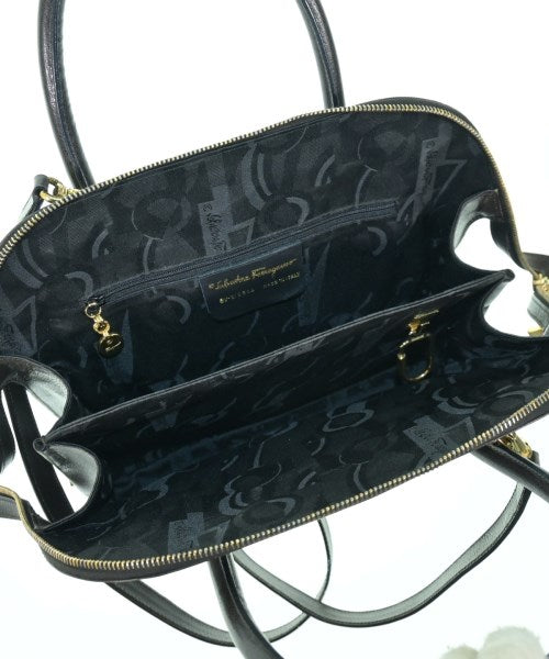 Salvatore Ferragamo กระเป๋าถือ