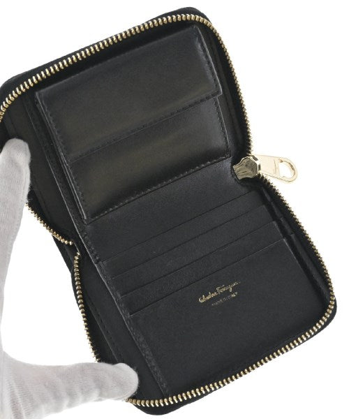 Salvatore Ferragamo กระเป๋าสตางค์/กระเป๋าใส่เหรียญ