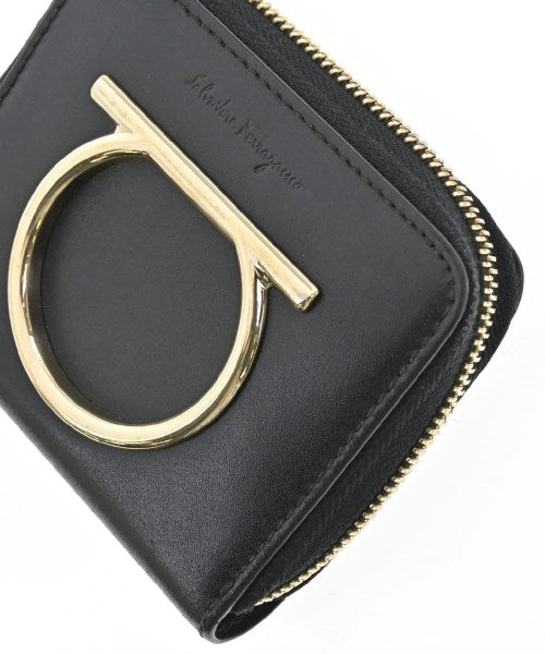 Salvatore Ferragamo กระเป๋าสตางค์/กระเป๋าใส่เหรียญ