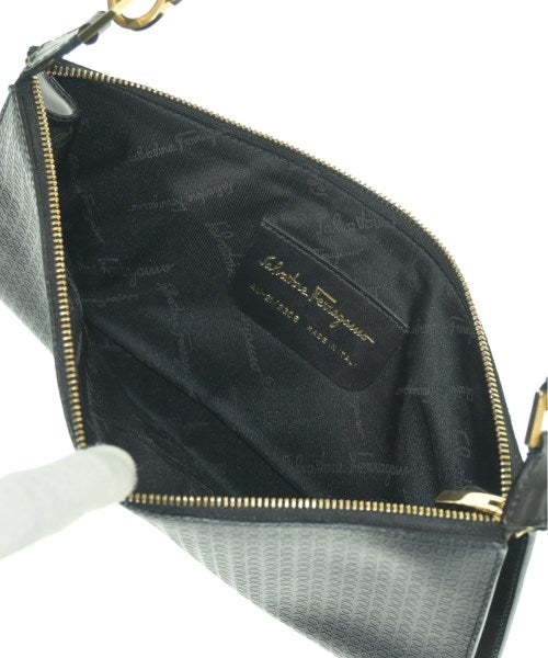 Salvatore Ferragamo กระเป๋าสะพาย