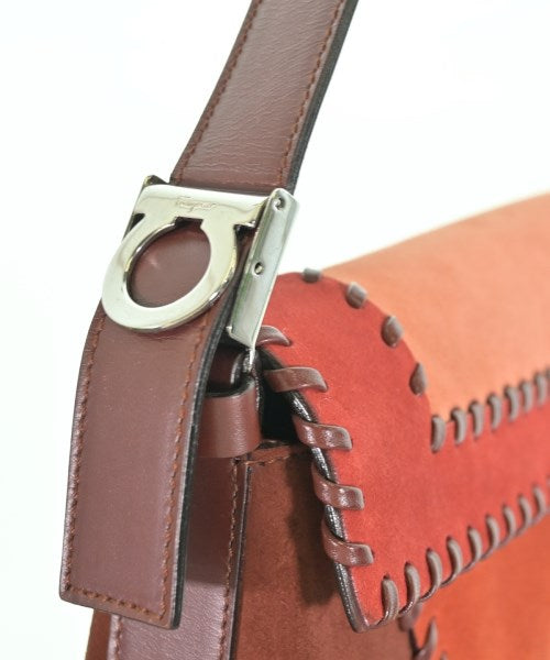 Salvatore Ferragamo กระเป๋าถือ