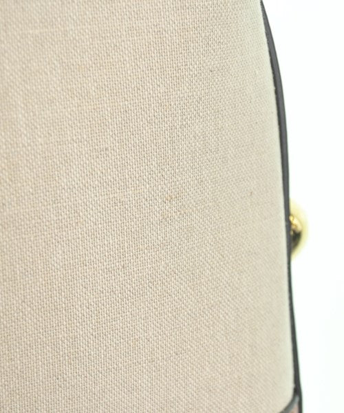 Salvatore Ferragamo กระเป๋าถือขนาดใหญ่