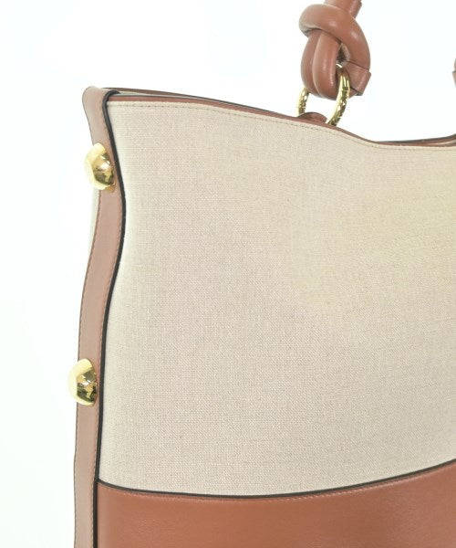 Salvatore Ferragamo กระเป๋าถือขนาดใหญ่