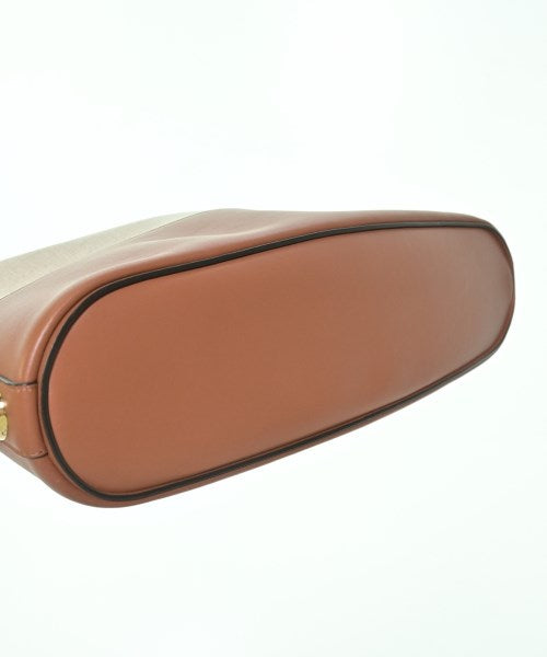 Salvatore Ferragamo กระเป๋าถือขนาดใหญ่