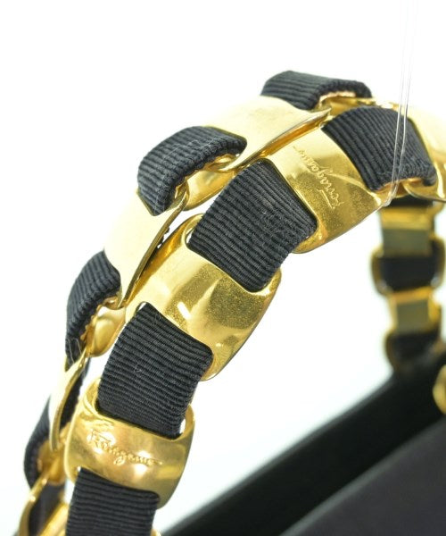 Salvatore Ferragamo กระเป๋าสะพาย