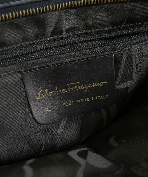 Salvatore Ferragamo กระเป๋าสะพาย