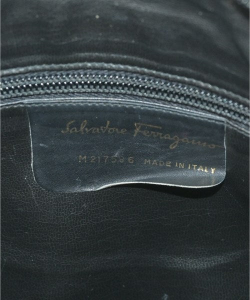 Salvatore Ferragamo กระเป๋าสะพาย