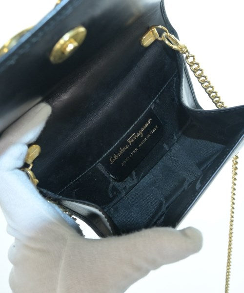 Salvatore Ferragamo กระเป๋าสะพาย