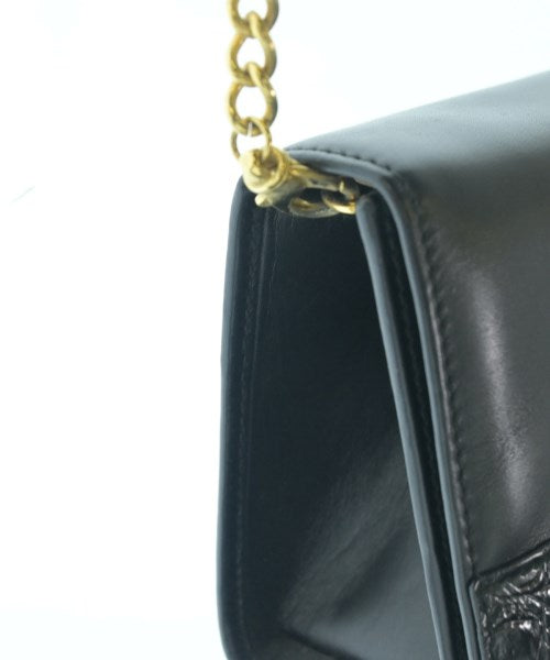 Salvatore Ferragamo กระเป๋าสะพาย