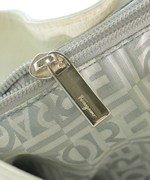 Salvatore Ferragamo กระเป๋าสะพาย