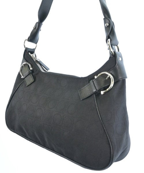 Salvatore Ferragamo กระเป๋าสะพาย