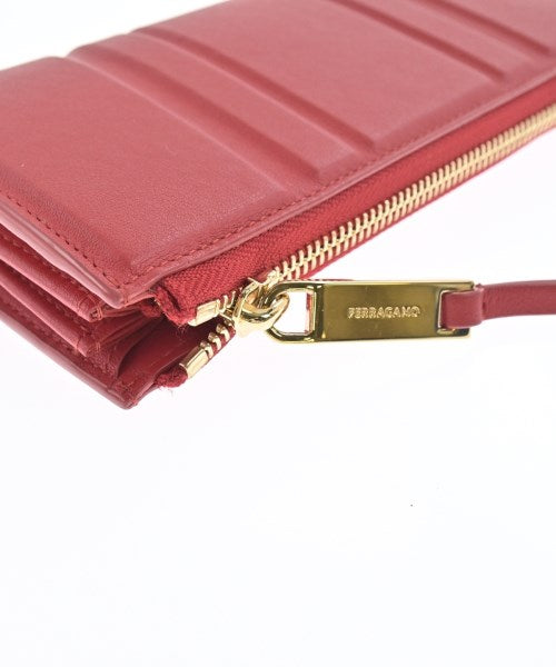 Salvatore Ferragamo กระเป๋าสตางค์/กระเป๋าใส่เหรียญ