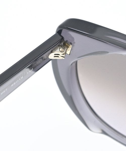 Salvatore Ferragamo แว่นกันแดด