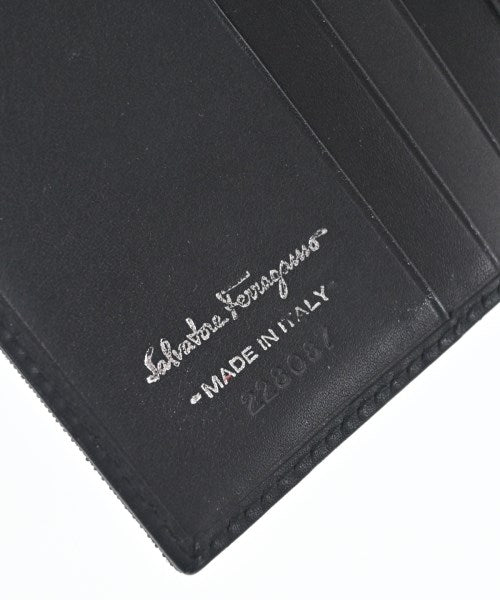 Salvatore Ferragamo กระเป๋าสตางค์/กระเป๋าใส่เหรียญ