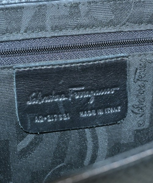 Salvatore Ferragamo กระเป๋าสะพาย