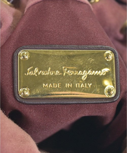 Salvatore Ferragamo กระเป๋าสะพาย