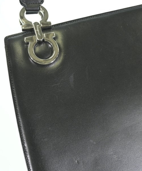 Salvatore Ferragamo กระเป๋าถือ
